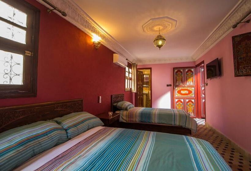 里亚德 Dar El Mathaf