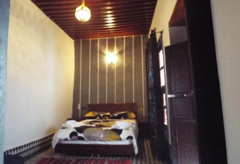 里亚德 Dar El Mathaf