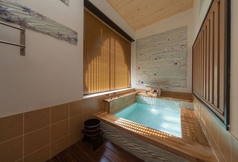 Рёкан Chaharu Hanare Dogo Yumekura