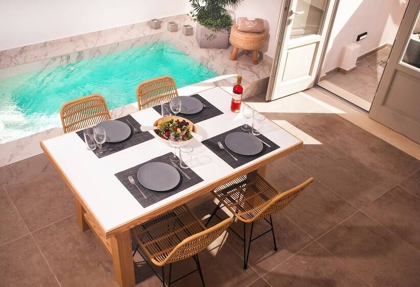 Santorini Soul Villas