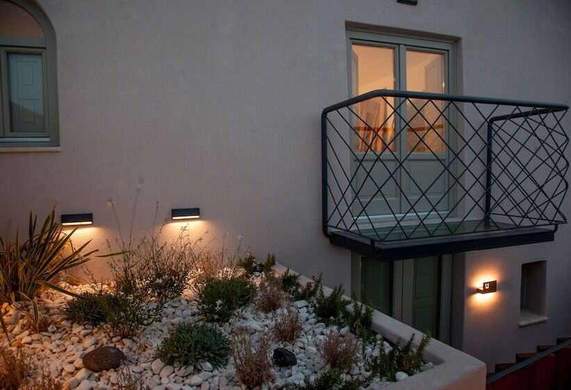 Santorini Soul Villas