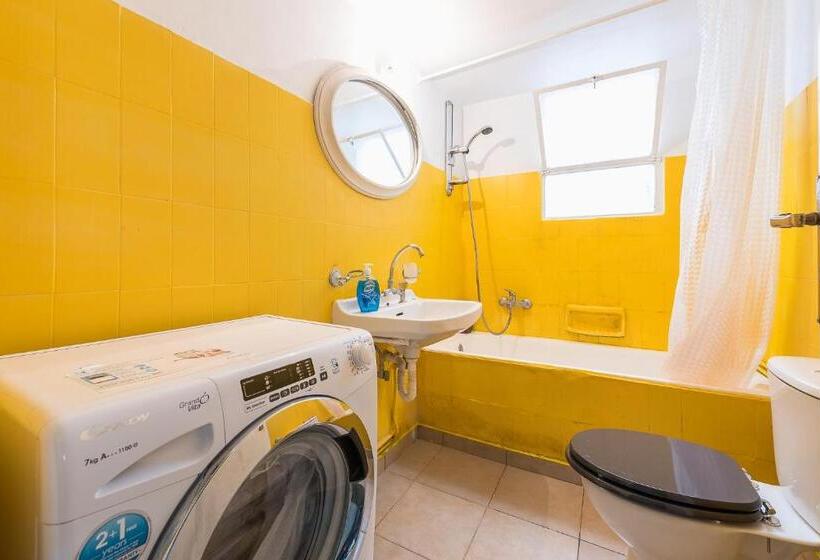 Space Paradise Apartments