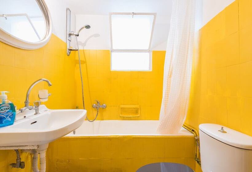 Space Paradise Apartments