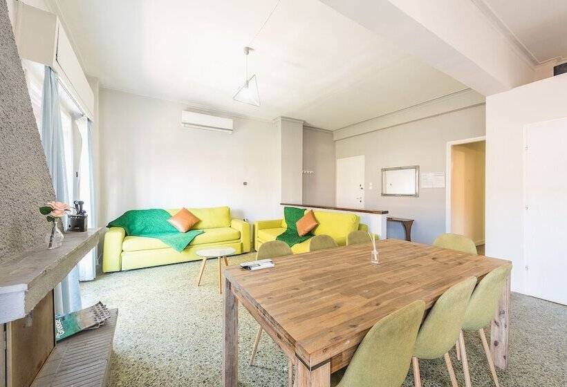 Space Paradise Apartments