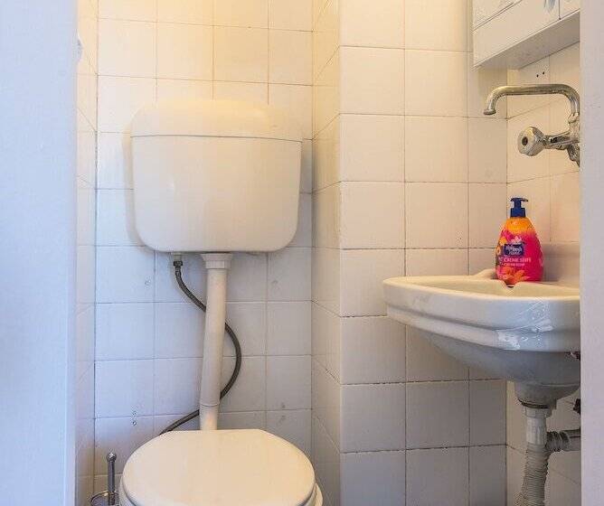 Super Paradise Apartments