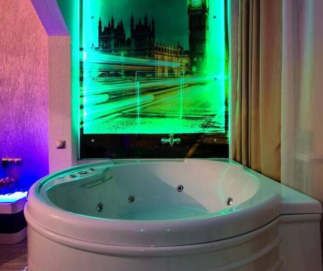 Alex Hotel On Zvezdnaya