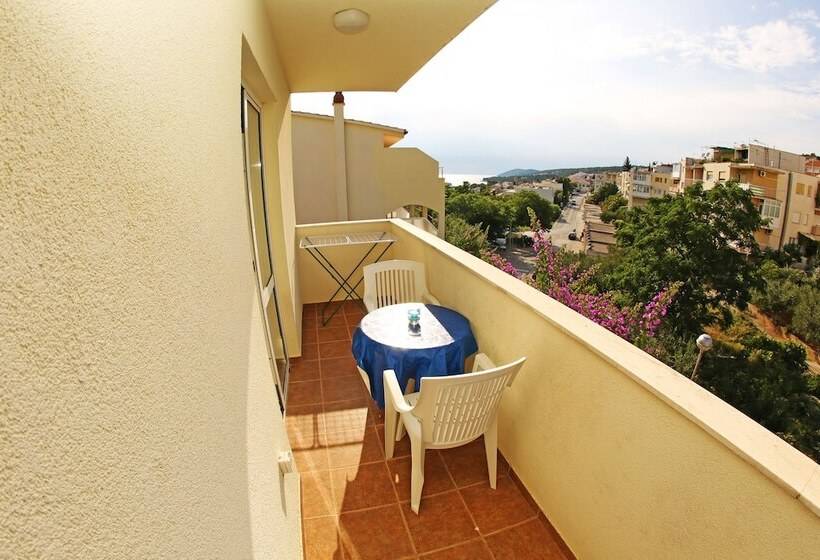 Apartments And Rooms Zvjezdana