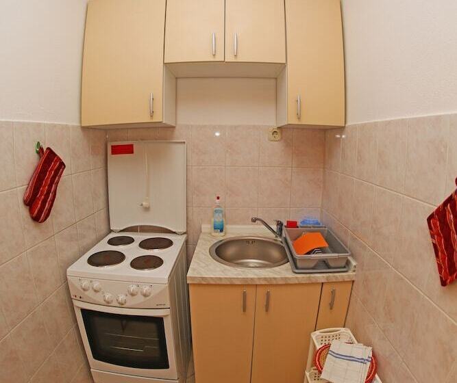 Apartments And Rooms Zvjezdana