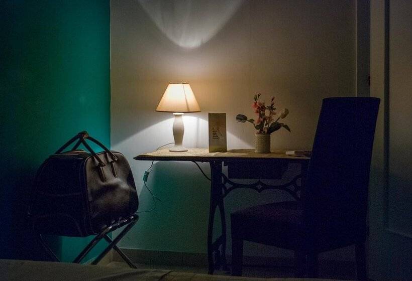 تختخواب و صبحانه Il Tacco Dello Stivale