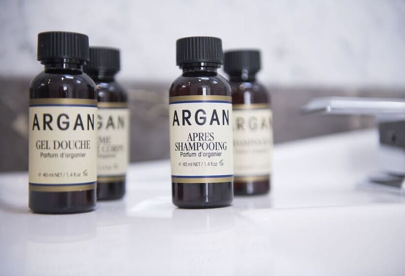 ベッドアンドブレックファースト La Bambagina