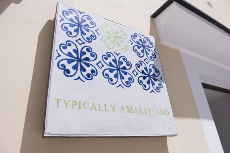 ベッドアンドブレックファースト La Bambagina