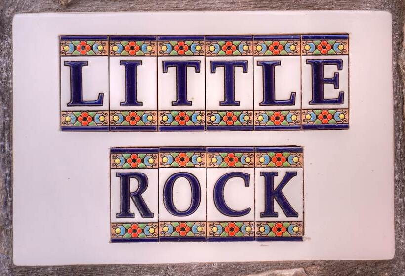 مبيت وإفطار Little Rock Guest House