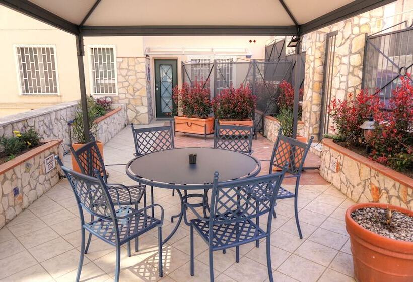 مبيت وإفطار Little Rock Guest House