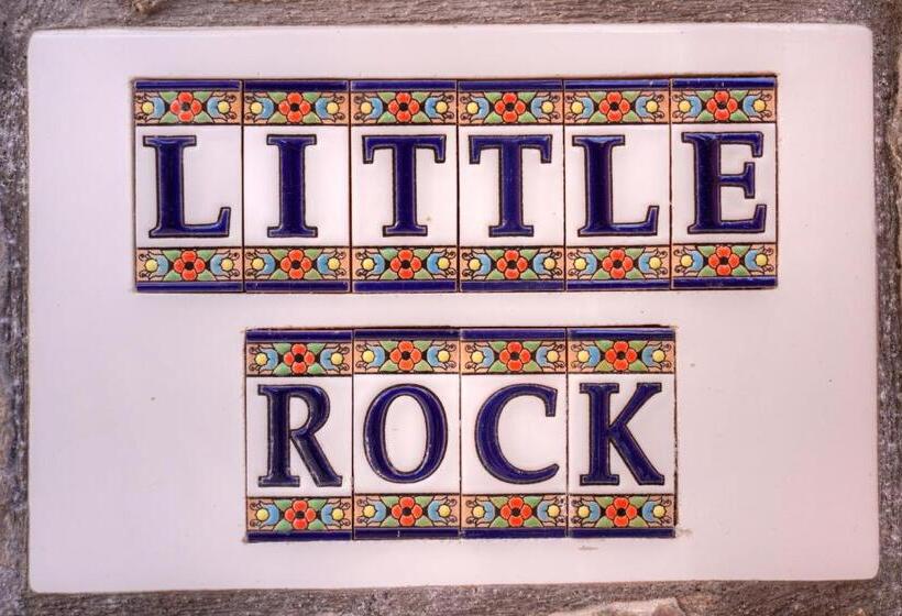 مبيت وإفطار Little Rock Guest House