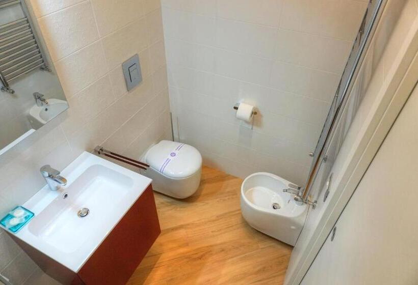 مبيت وإفطار Little Rock Guest House