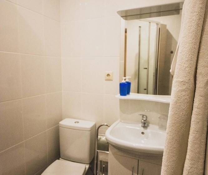 تختخواب و صبحانه Podkova Omsk