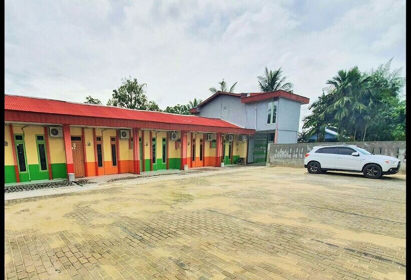 تختخواب و صبحانه Rainbow Singkawang