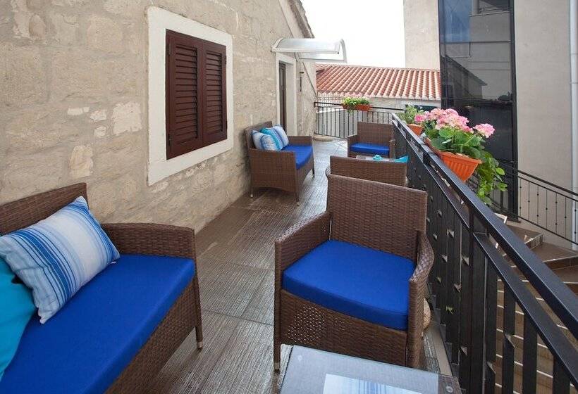 צימר Villa Toni Design Apartments