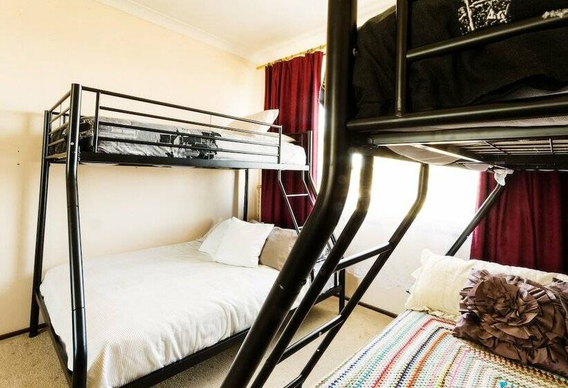 Coal D  Vine Cottage   Cessnock Nsw