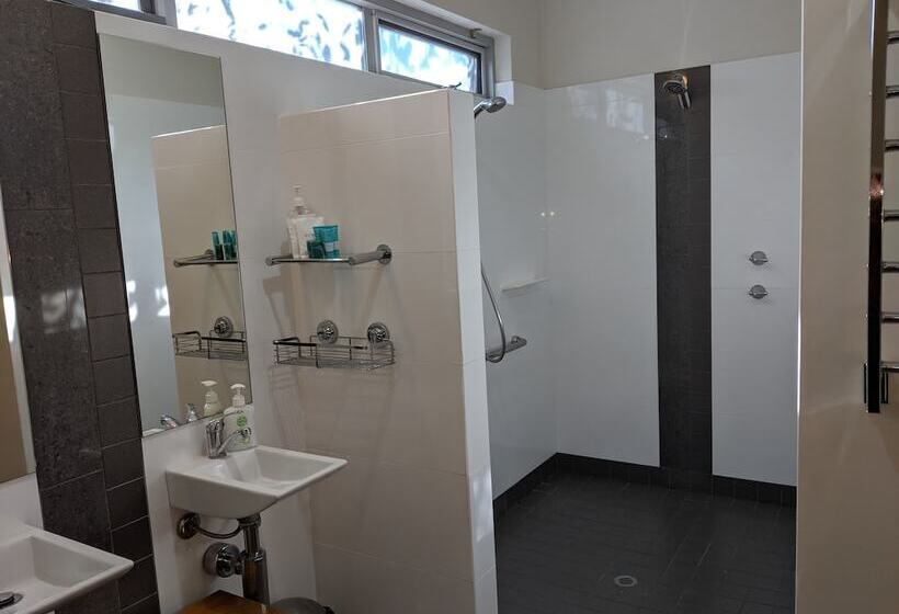 Hanover Bay Apartments