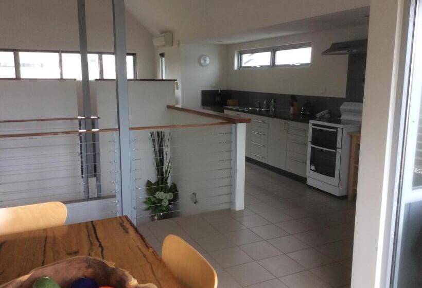 Hanover Bay Apartments