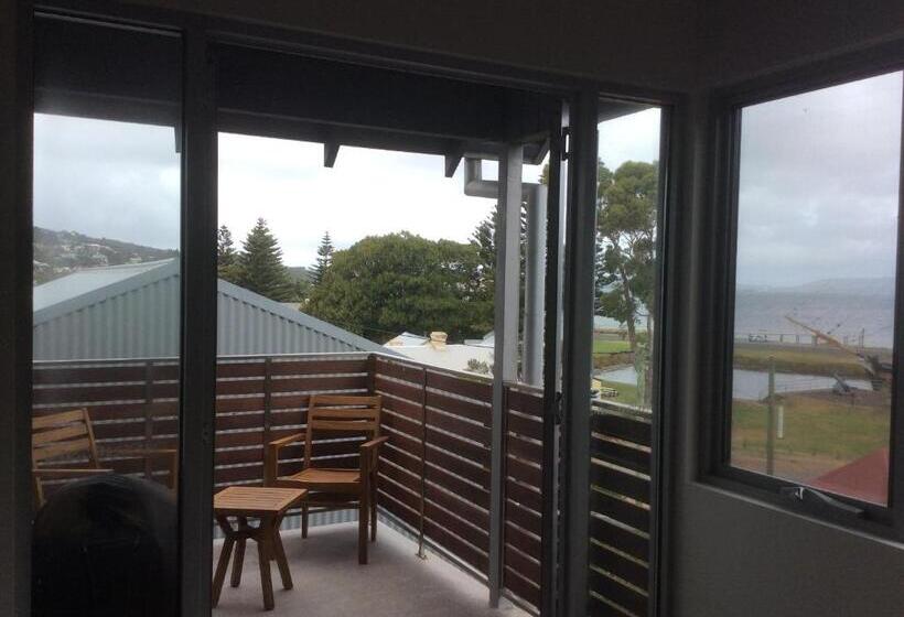 Hanover Bay Apartments