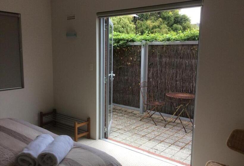 Hanover Bay Apartments