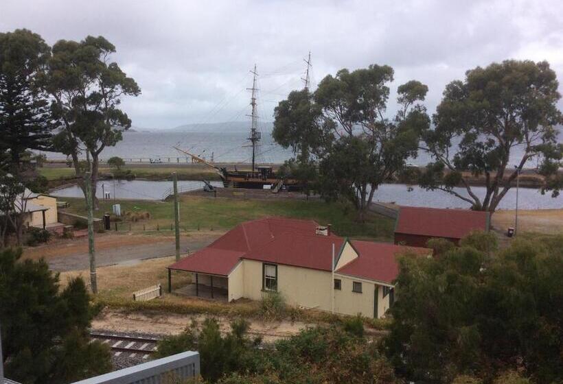 Hanover Bay Apartments