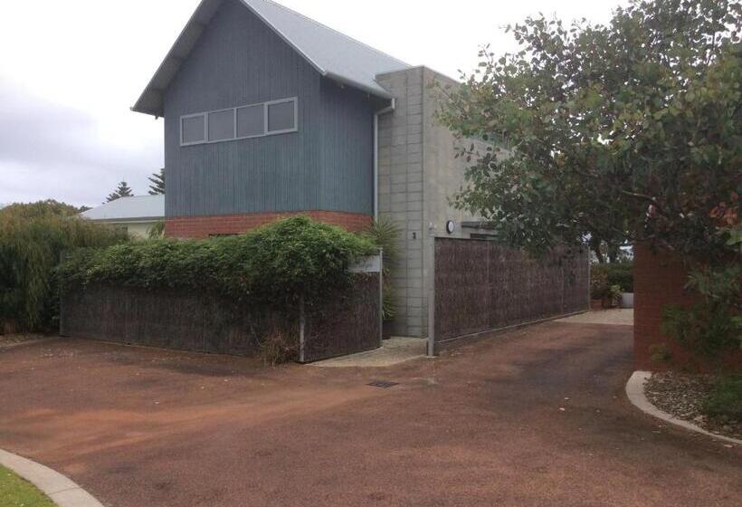 Hanover Bay Apartments