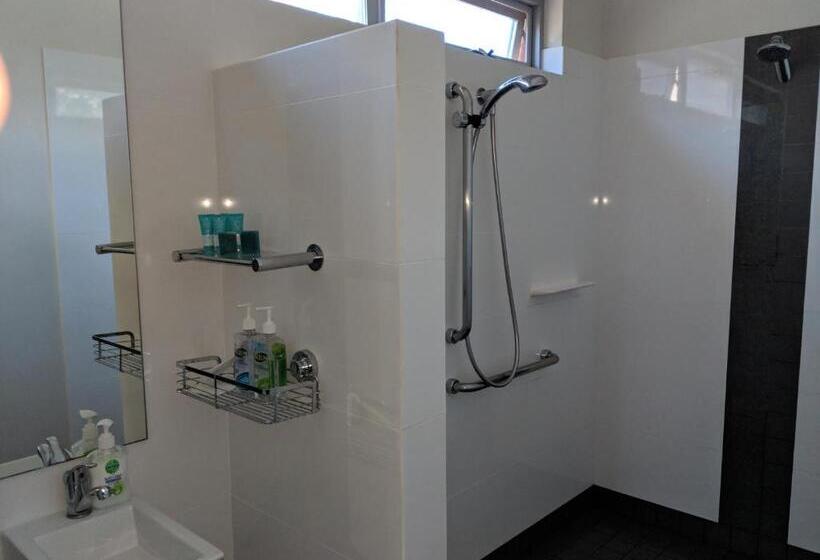 Hanover Bay Apartments