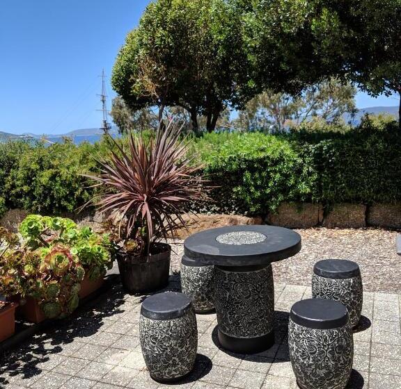 Hanover Bay Apartments