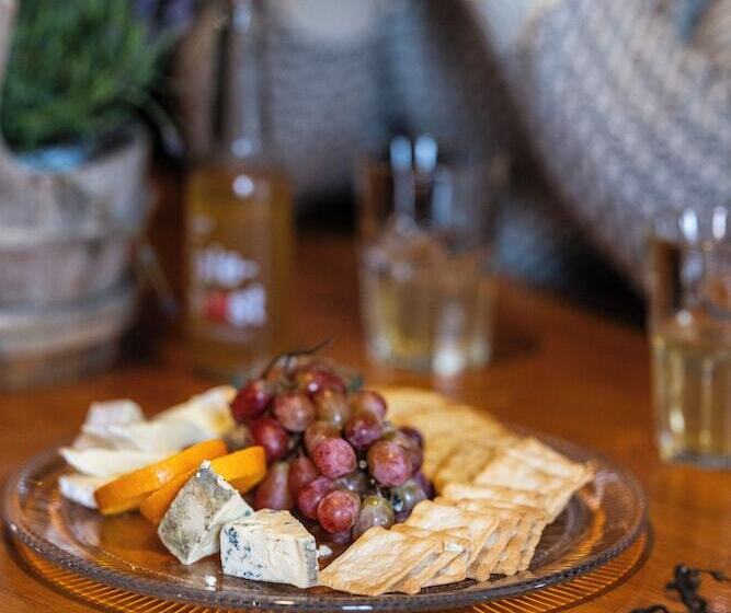 Håholmen  By Classic Norway Hotels