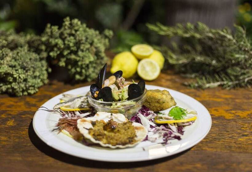 Хостел Calabrisella