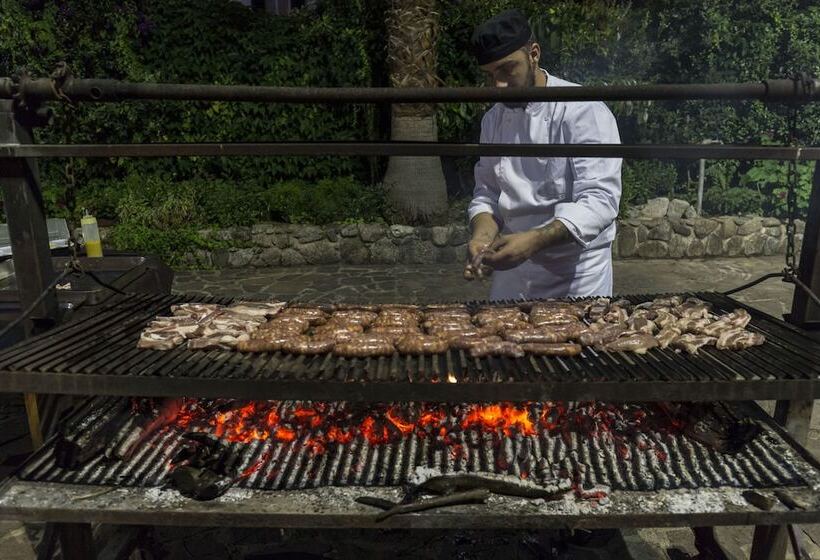 Хостел Calabrisella