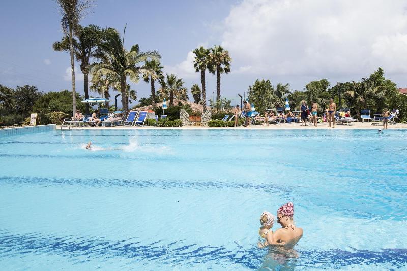 Хостел Calabrisella