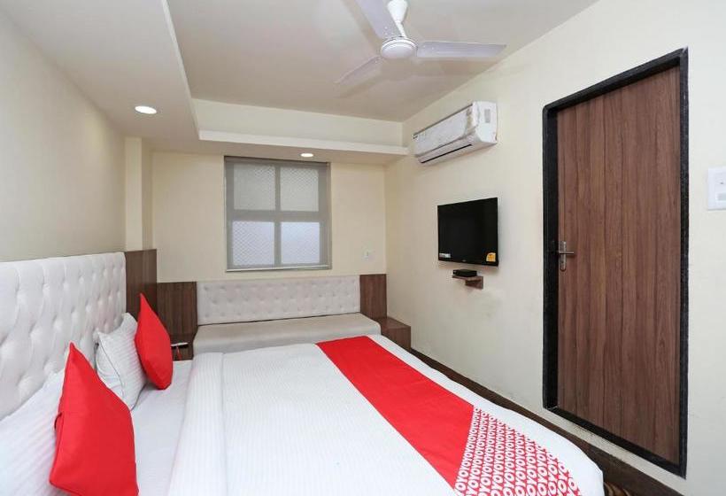 Отель Arya Palace