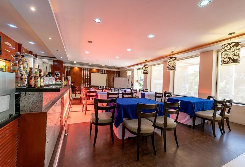 هتل Capital O 176 Bliss