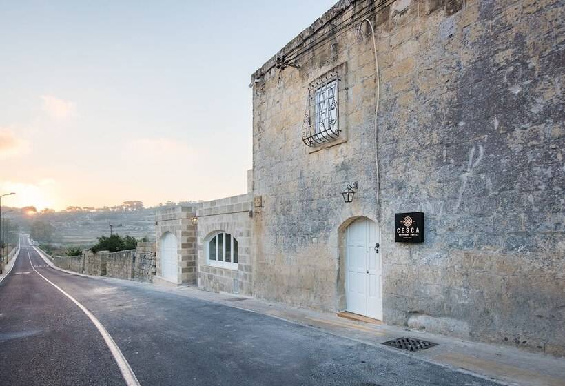 هتل Cesca Boutique