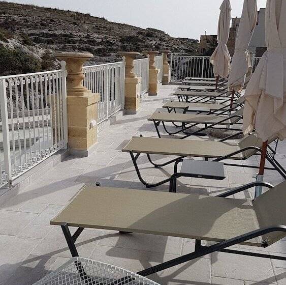 هتل Cesca Boutique