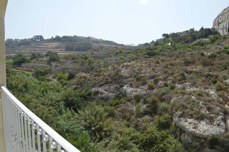 هتل Cesca Boutique