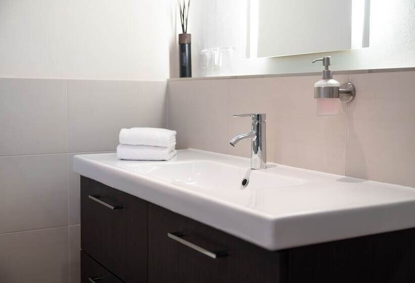 هتل Country Suites By Verdino Living