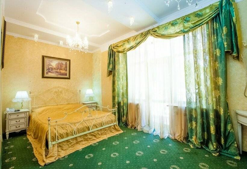 호텔 Dombay Palace