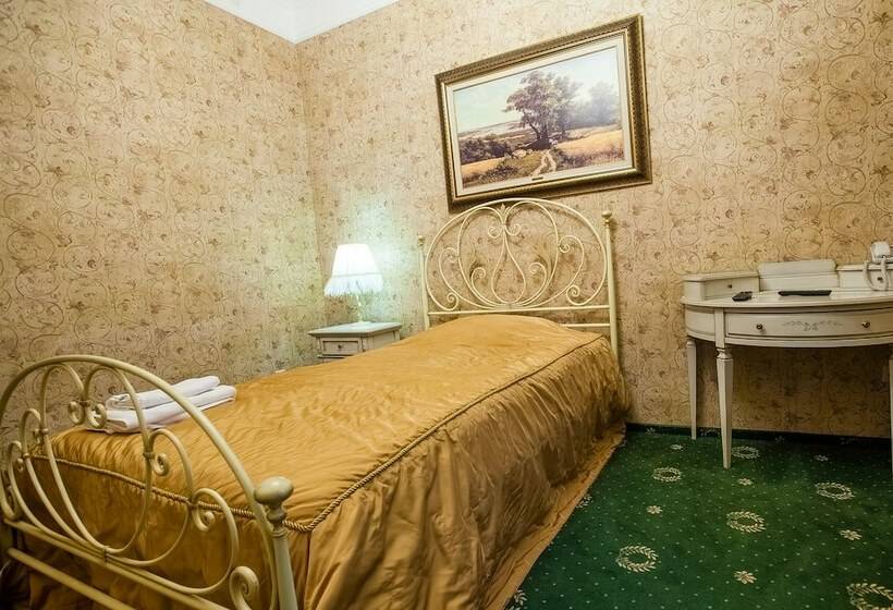 호텔 Dombay Palace