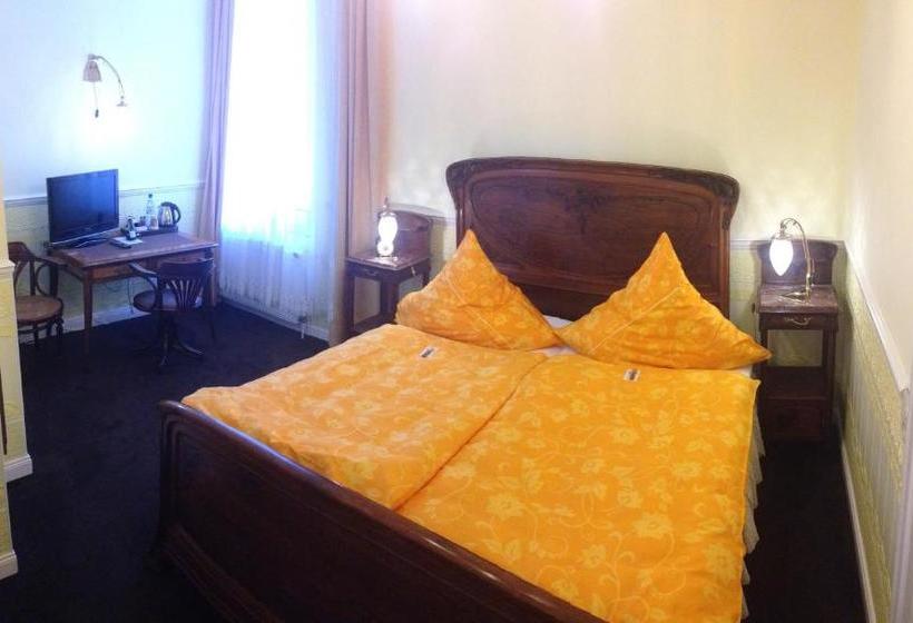 בית מלון כפרי Goldener Löwe