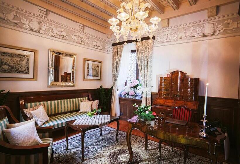 Heritage Hotel Cardo