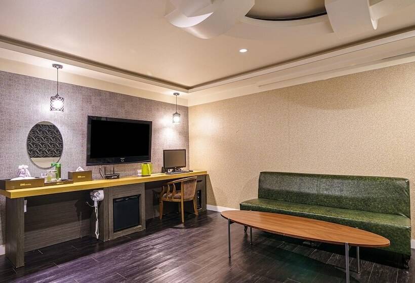 Отель Iksan Inn