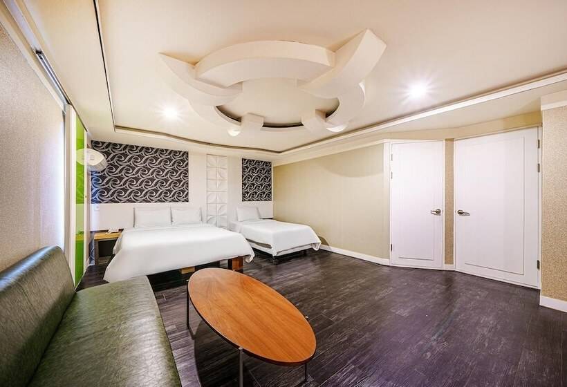 Отель Iksan Inn