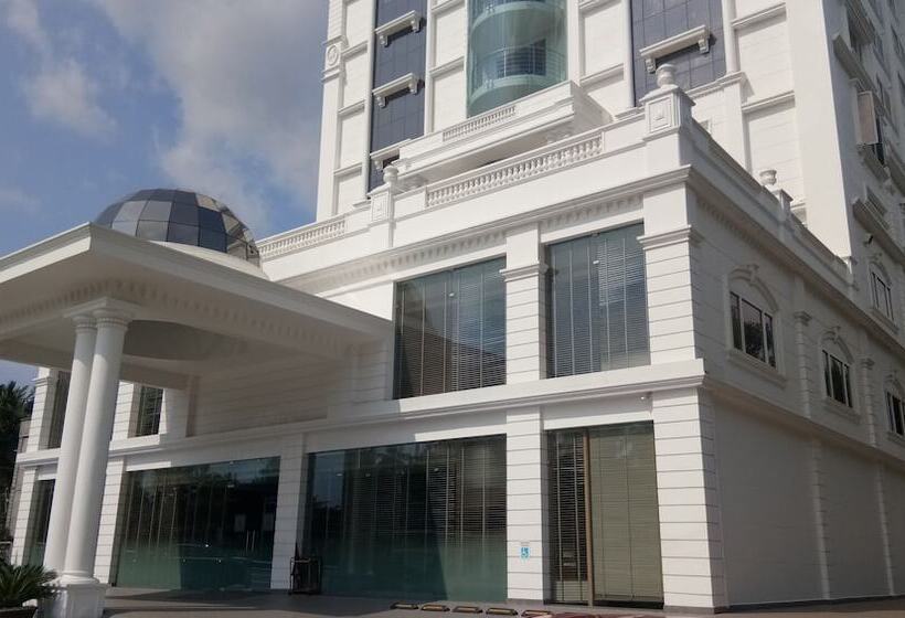 فندق Karthika Park