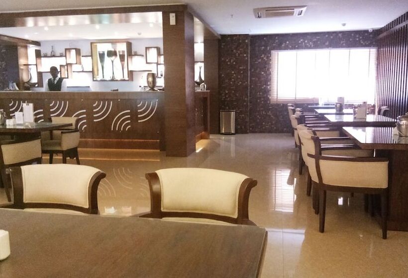 فندق Karthika Park