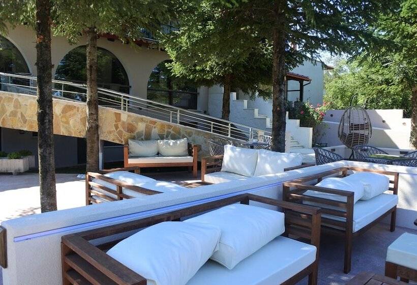 בית מלון כפרי Konaki